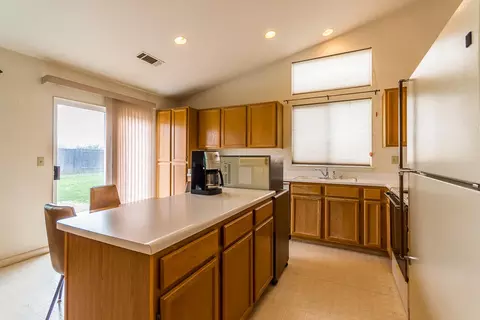 1944 Alexis Ct, Redding, CA 96002 photo 9