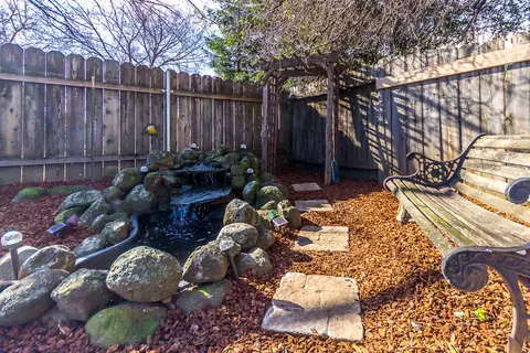 7010 Pit Rd, Redding, CA 96001 photo 28
