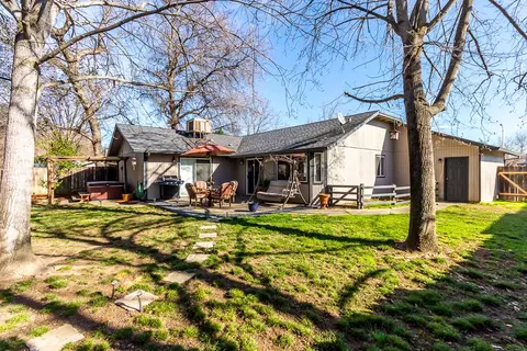 7010 Pit Rd, Redding, CA 96001 photo 23