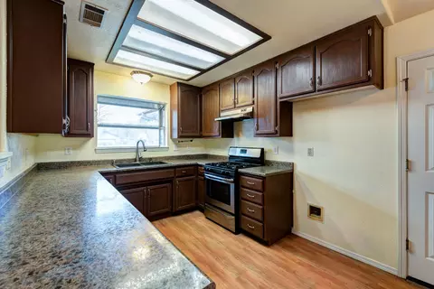 2545 Penelope St, Redding, CA 96001 photo 5