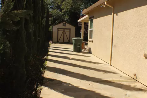 407 Woodacre Dr, Redding, CA 96002 photo 32