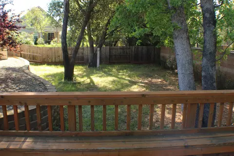 407 Woodacre Dr, Redding, CA 96002 photo 27