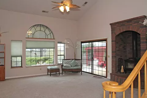 1544 Saint Andrews Dr, Redding, CA 96003 photo 8