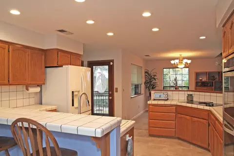 1544 Saint Andrews Dr, Redding, CA 96003 photo 12