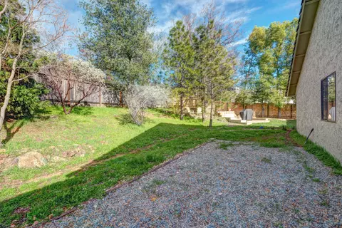 3990 Travona St, Redding, CA 96001 photo 43