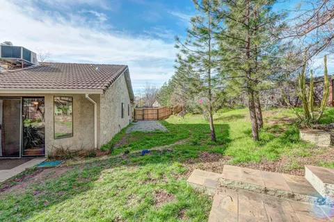 3990 Travona St, Redding, CA 96001 photo 41