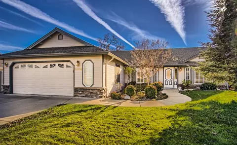 4003 Sunglow Dr, Redding, CA 96001 photo 1