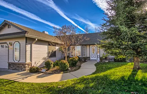 4003 Sunglow Dr, Redding, CA 96001 photo 3