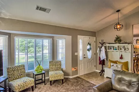 4003 Sunglow Dr, Redding, CA 96001 photo 6
