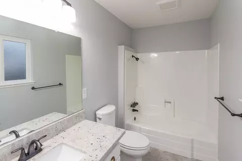 7034 Hermosa Way, Redding, CA 96002 photo 16