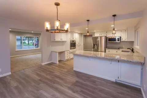 7034 Hermosa Way, Redding, CA 96002 photo 3