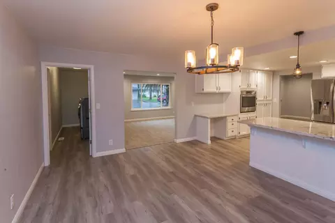 7034 Hermosa Way, Redding, CA 96002 photo 4