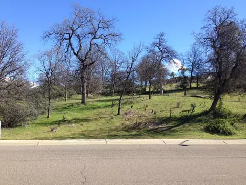 5673 Constitution Way, Redding, CA 96003 photo 1