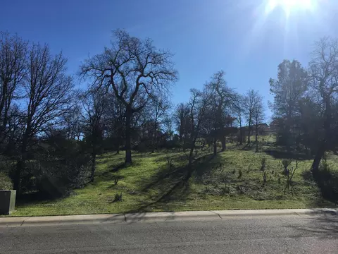 5673 Constitution Way, Redding, CA 96003 photo 2