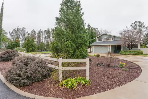 19084 Robledo Way, Redding, CA 96003 photo 2