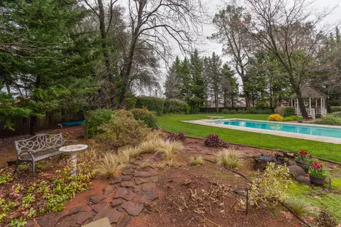 19084 Robledo Way, Redding, CA 96003 photo 38