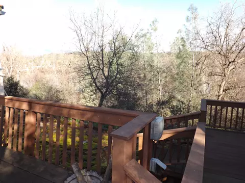 775 Lakeview Dr, Redding, CA 96001 photo 25