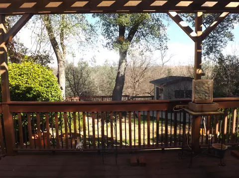 775 Lakeview Dr, Redding, CA 96001 photo 7