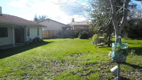 1426 Casa Vereda Way, Redding, CA 96003 photo 30