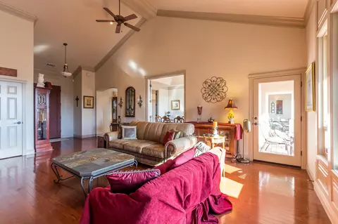2314 Cumberland Dr, Redding, CA 96001 photo 9