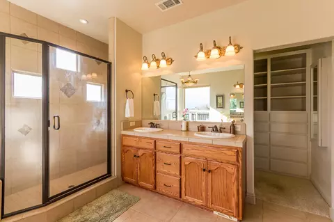 2314 Cumberland Dr, Redding, CA 96001 photo 28