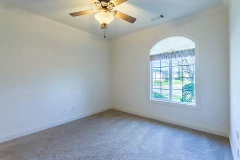 2390 Crescent Moon Ct, Redding, CA 96001 photo 27