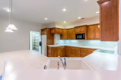 2390 Crescent Moon Ct, Redding, CA 96001 photo 14