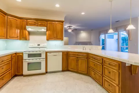 2390 Crescent Moon Ct, Redding, CA 96001 photo 16