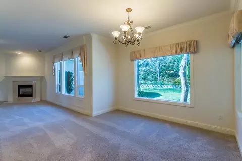 2390 Crescent Moon Ct, Redding, CA 96001 photo 13