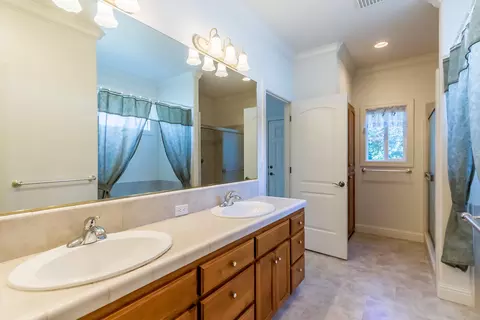 2390 Crescent Moon Ct, Redding, CA 96001 photo 23