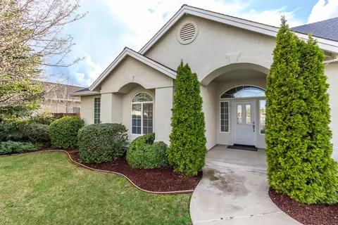 2390 Crescent Moon Ct, Redding, CA 96001 photo 43
