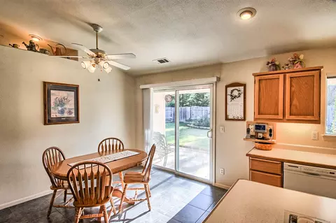 1956 Catherine Way, Redding, CA 96002 photo 14