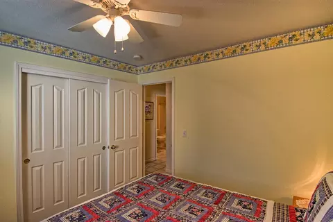 1956 Catherine Way, Redding, CA 96002 photo 30