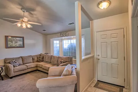 1956 Catherine Way, Redding, CA 96002 photo 5