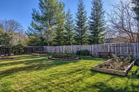 1956 Catherine Way, Redding, CA 96002 photo 41