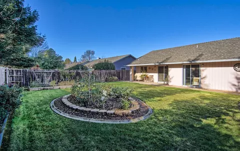 1956 Catherine Way, Redding, CA 96002 photo 37