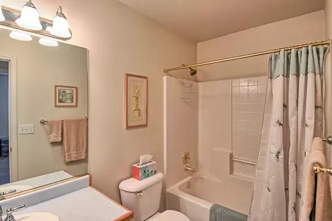 1956 Catherine Way, Redding, CA 96002 photo 15