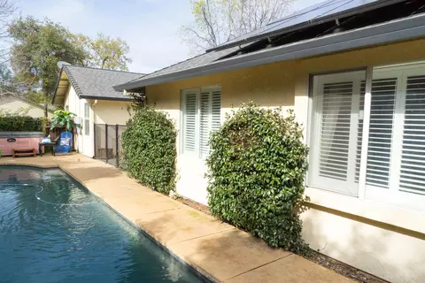 1423 Woodbridge Ct, Redding, CA 96002 photo 17