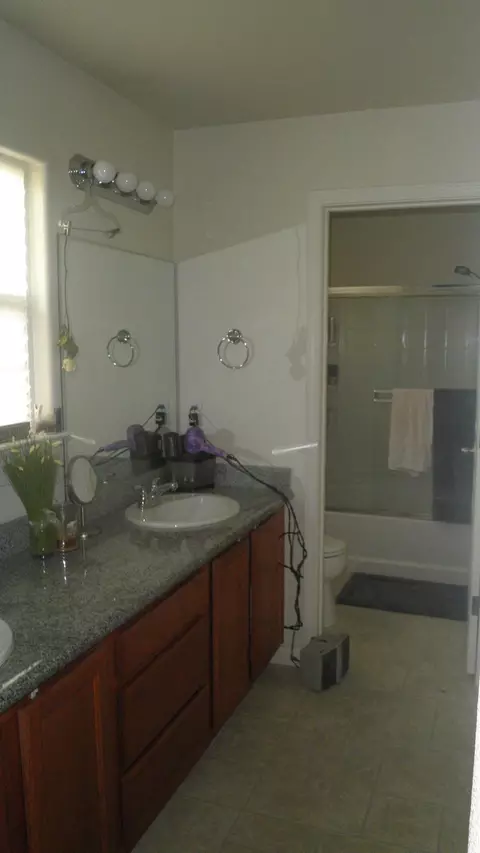 2385 La Villa Way, Redding, CA 96003 photo 9