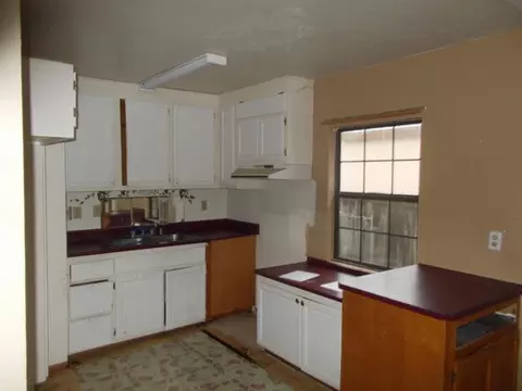 748 West St, Redding, CA 96001 photo 10