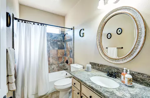 2235 Cumberland Dr, Redding, CA 96001 photo 18