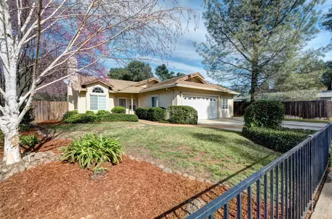 1484 Augustine Way, Redding, CA 96002 photo 1