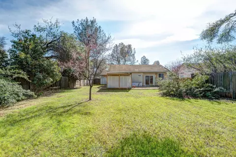 1484 Augustine Way, Redding, CA 96002 photo 24