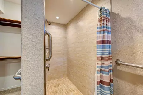 1484 Augustine Way, Redding, CA 96002 photo 14