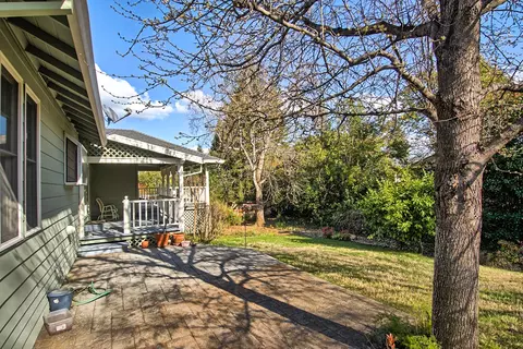 541 River Oaks Dr, Redding, CA 96001 photo 25