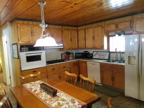 3461 Beacon Dr, Anderson, CA 96007 photo 8