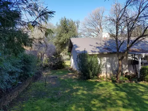 3461 Beacon Dr, Anderson, CA 96007 photo 4