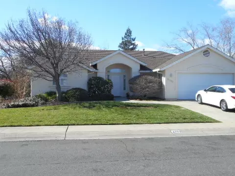 2268 Adirondack Dr, Redding, CA 96001 photo 1