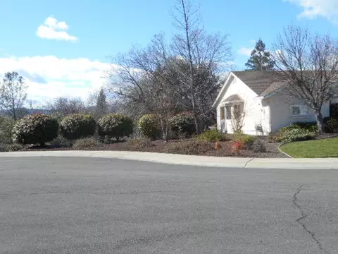 2268 Adirondack Dr, Redding, CA 96001 photo 3