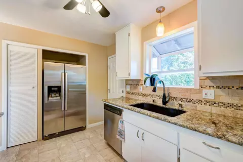 2585 Holly St, Anderson, CA 96007 photo 20